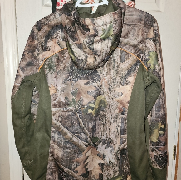 Camo SHE sweater - Picture 1 of 3